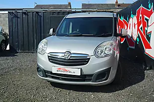 Used 2017 Vauxhall Combo 2000 Sportive Silver - Interior and Exterior details 6