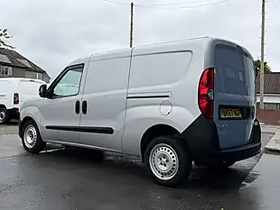Used 2017 Vauxhall Combo 2300 Ecoflex Silver - Interior and Exterior details 7