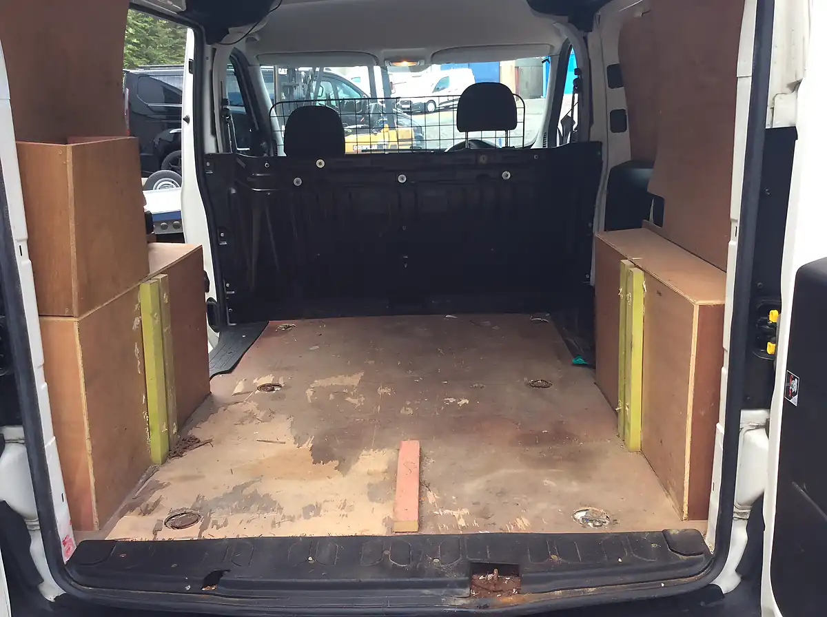 Used 2017 Vauxhall Combo Ecoflex White - Interior and Exterior details 14