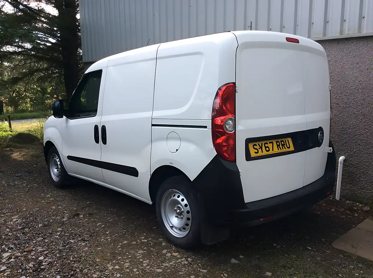Used 2017 Vauxhall Combo Ecoflex White - Interior and Exterior details 6
