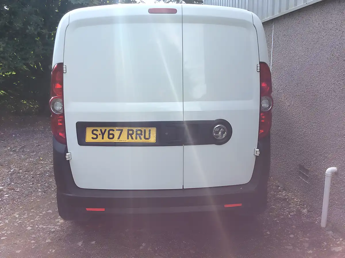 Used 2017 Vauxhall Combo Ecoflex White - Interior and Exterior details 7