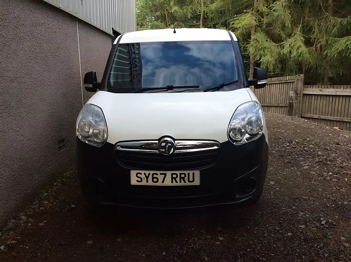 Used 2017 Vauxhall Combo Ecoflex White - Interior and Exterior details 8