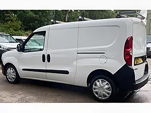 Used 2017 Vauxhall Combo Panel Van L1 H2 White - Interior and Exterior details 12