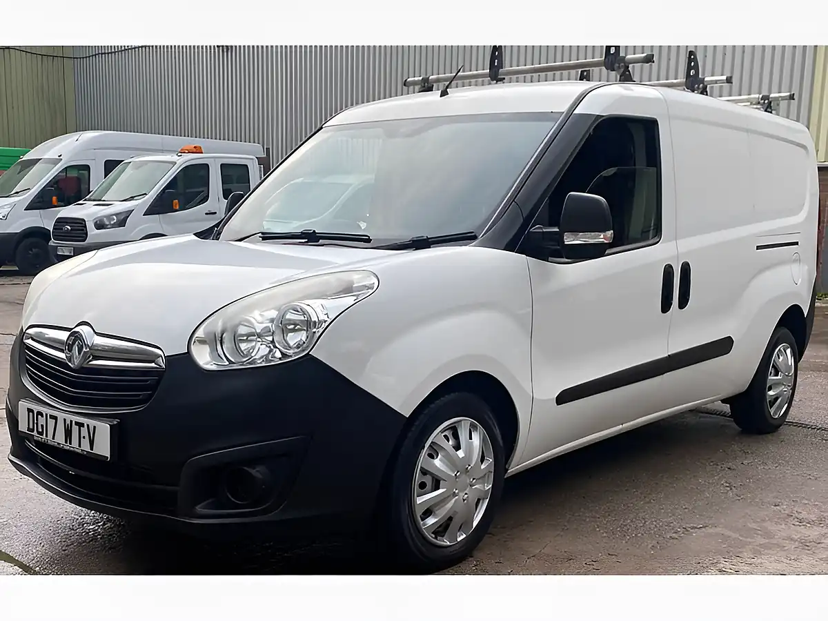 Used 2017 Vauxhall Combo Panel Van L1 H2 White - Interior and Exterior details 14
