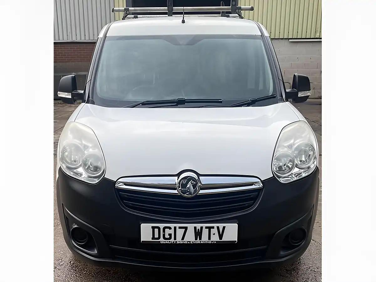 Used 2017 Vauxhall Combo Panel Van L1 H2 White - Interior and Exterior details 15