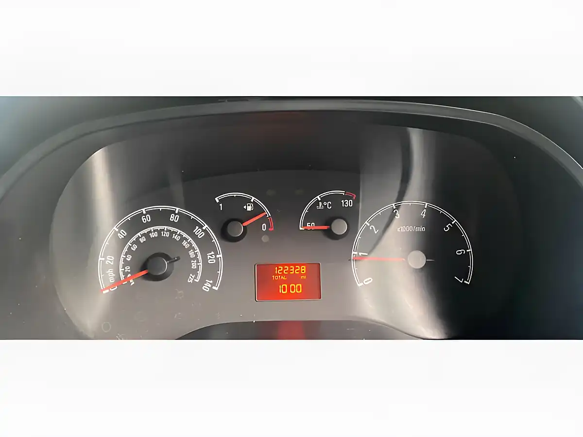 Used 2017 Vauxhall Combo Panel Van L1 H2 White - Interior and Exterior details 17