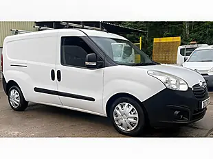 Used 2017 Vauxhall Combo Panel Van L1 H2 White - Interior and Exterior details 4
