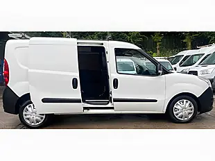 Used 2017 Vauxhall Combo Panel Van L1 H2 White - Interior and Exterior details 6