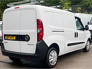 Used 2017 Vauxhall Combo Panel Van L1 H2 White - Interior and Exterior details 8