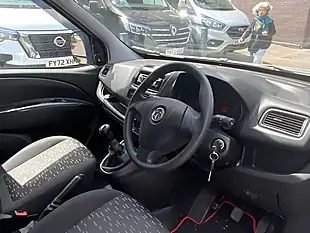 Used 2017 Vauxhall Combo Silver - Interior and Exterior details 12