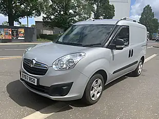 Used 2017 Vauxhall Combo Silver - Interior and Exterior details 3