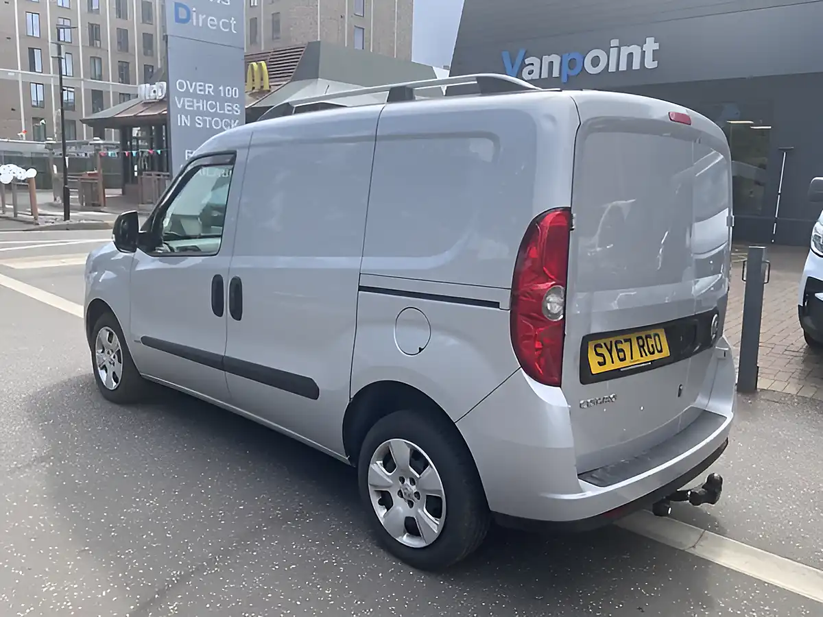 Used 2017 Vauxhall Combo Silver - Interior and Exterior details 4