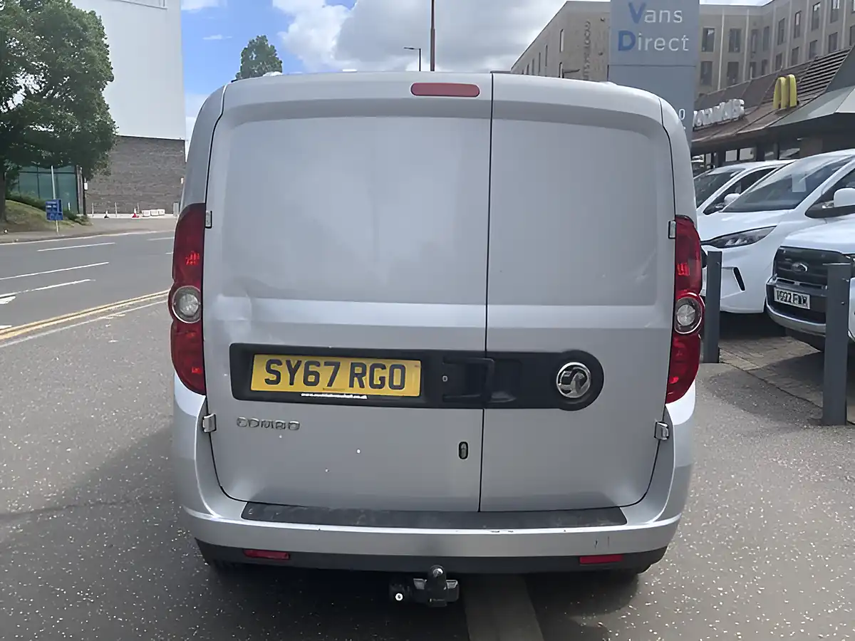 Used 2017 Vauxhall Combo Silver - Interior and Exterior details 5