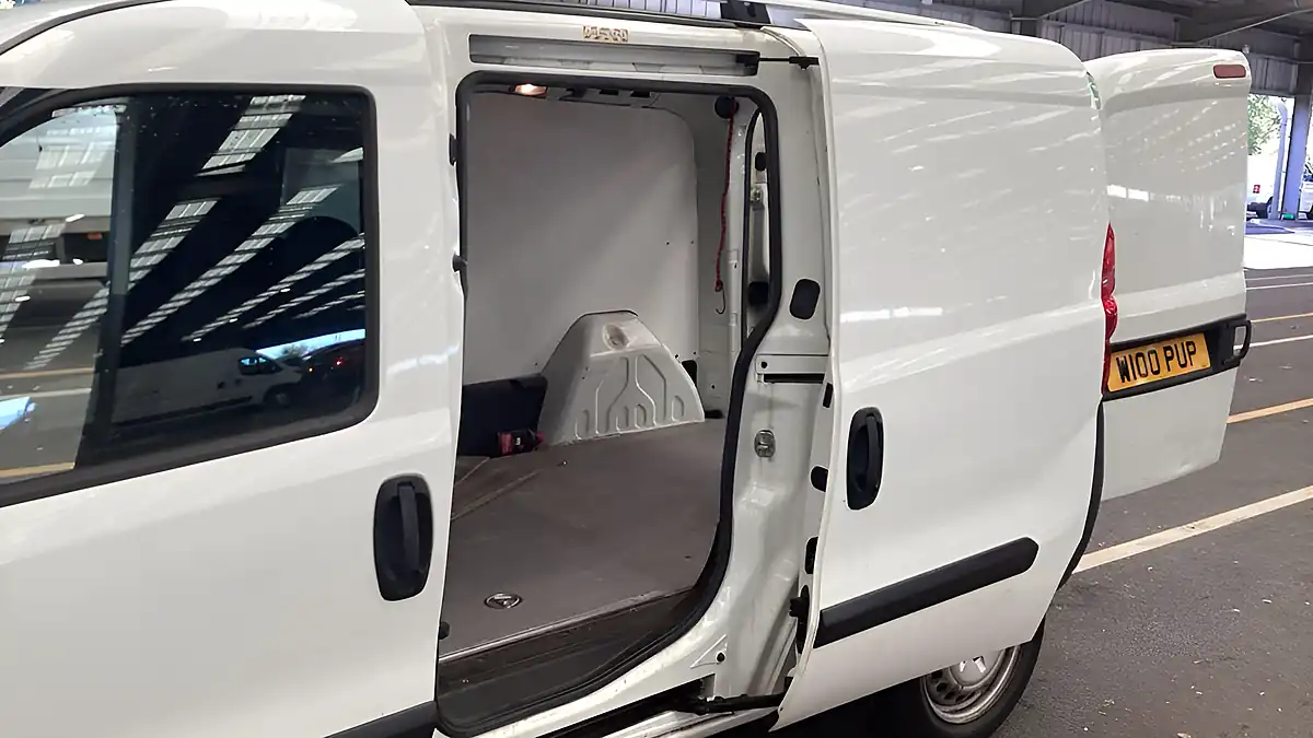 Used 2017 Vauxhall Combo Sportive - Interior and Exterior details 8