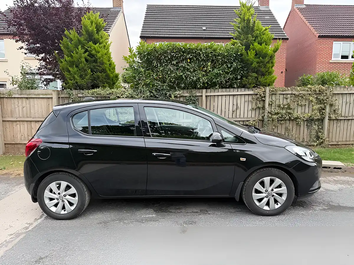 Used 2017 Vauxhall Corsa Design Black - Interior and Exterior details 4