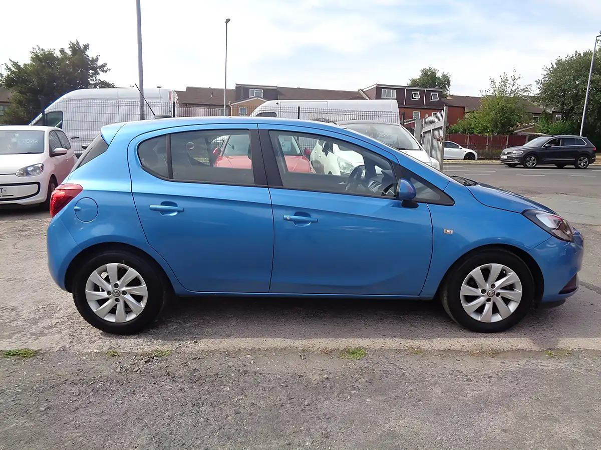 Used 2017 Vauxhall Corsa Design Blue - Interior and Exterior details 3