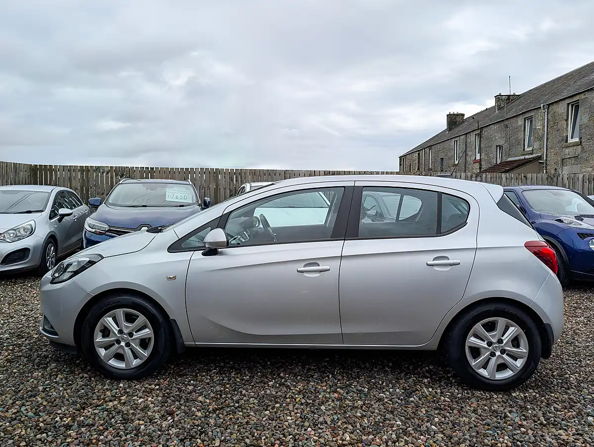 Used 2017 Vauxhall Corsa Design Silver - Interior and Exterior details 12