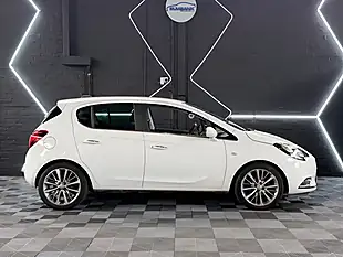 Used 2017 Vauxhall Corsa Elite Summit White - Interior and Exterior details 19