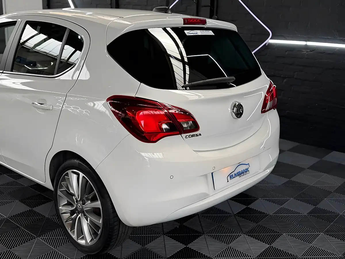 Used 2017 Vauxhall Corsa Elite Summit White - Interior and Exterior details 8