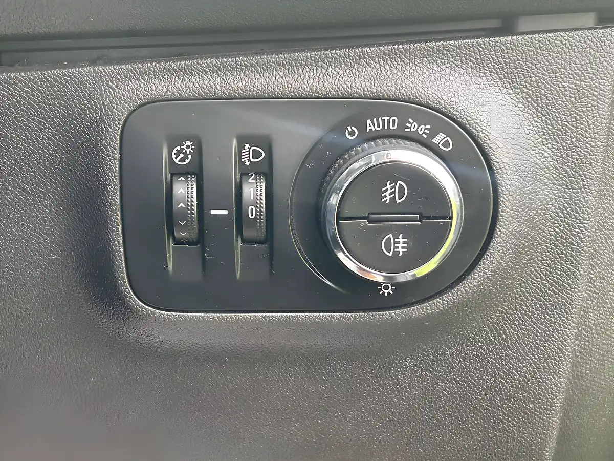 Used 2017 Vauxhall Corsa Energy Ac Black - Interior and Exterior details 20