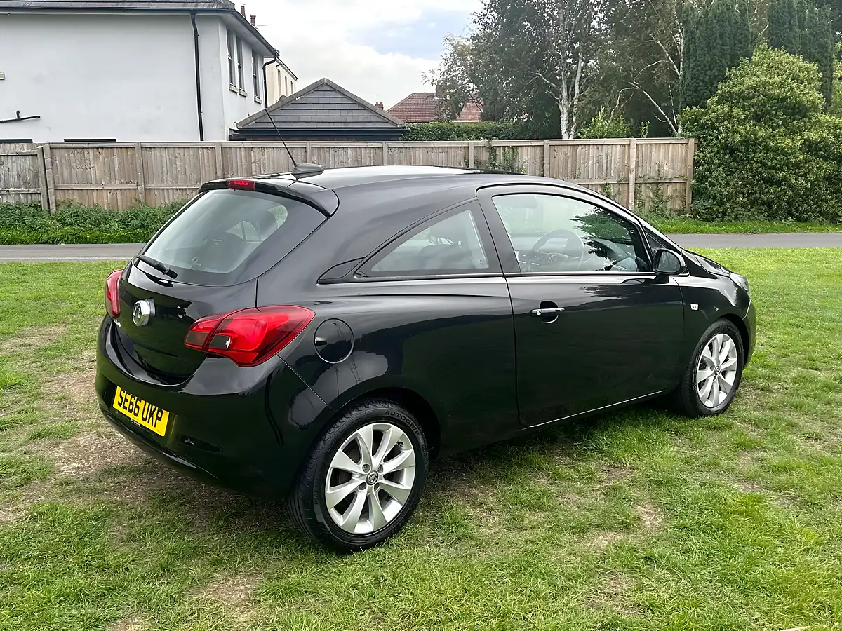 Used 2017 Vauxhall Corsa Energy Ac Black - Interior and Exterior details 5