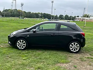 Used 2017 Vauxhall Corsa Energy Ac Black - Interior and Exterior details 8
