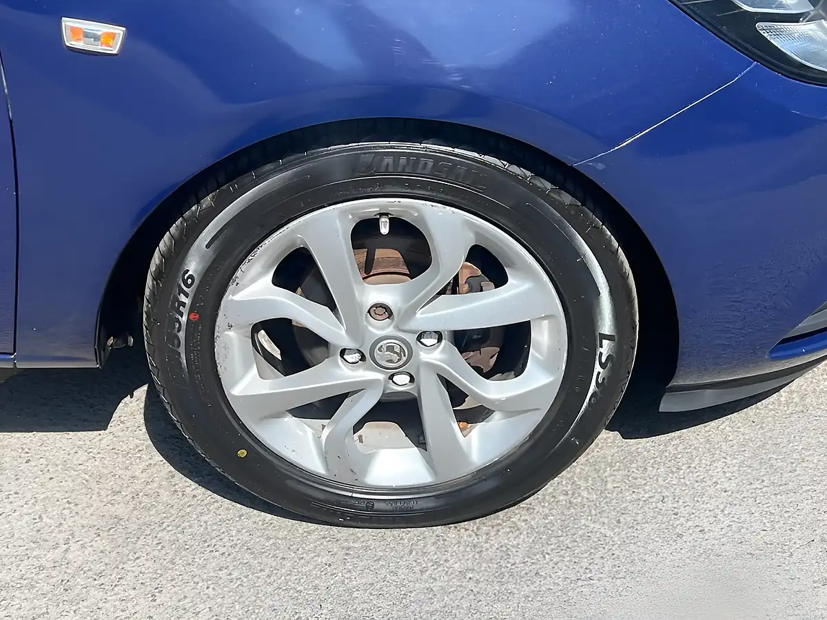 Used 2017 Vauxhall Corsa Energy Blue - Interior and Exterior details 4