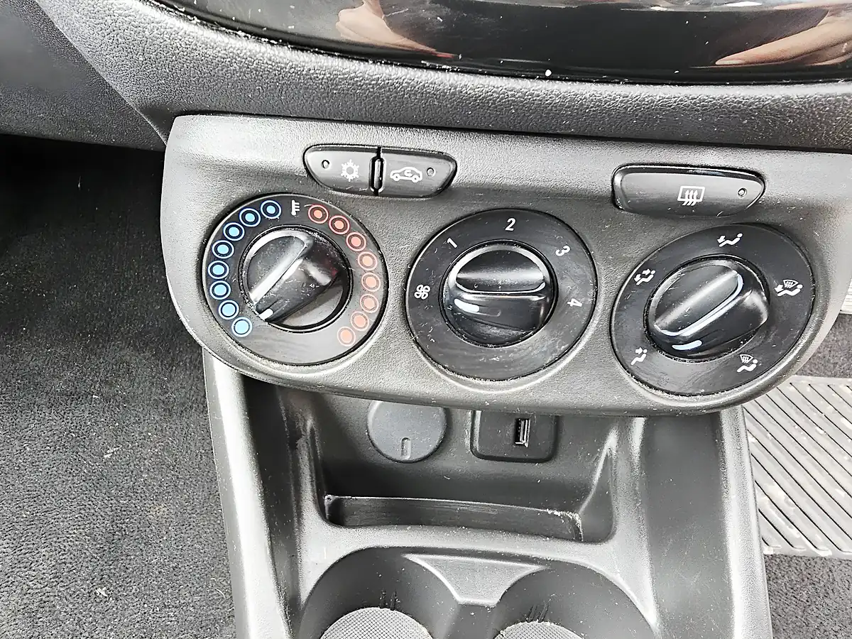 Used 2017 Vauxhall Corsa Energy Blue - Interior and Exterior details 12