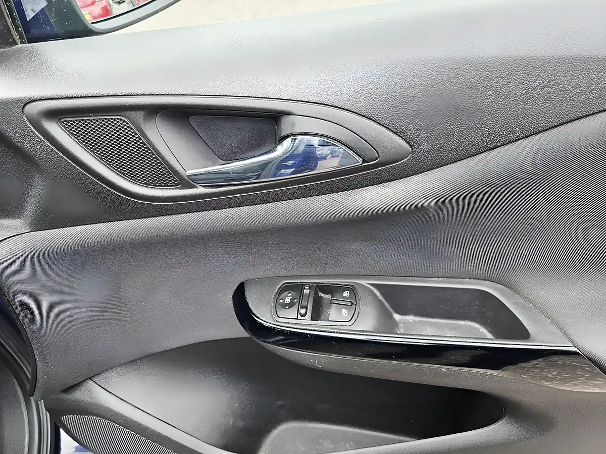 Used 2017 Vauxhall Corsa Energy Blue - Interior and Exterior details 15