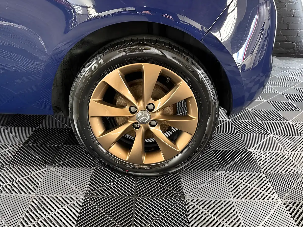 Used 2017 Vauxhall Corsa Energy Blue - Interior and Exterior details 8