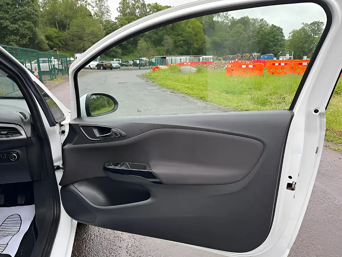 Used 2017 Vauxhall Corsa Energy White - Interior and Exterior details 11
