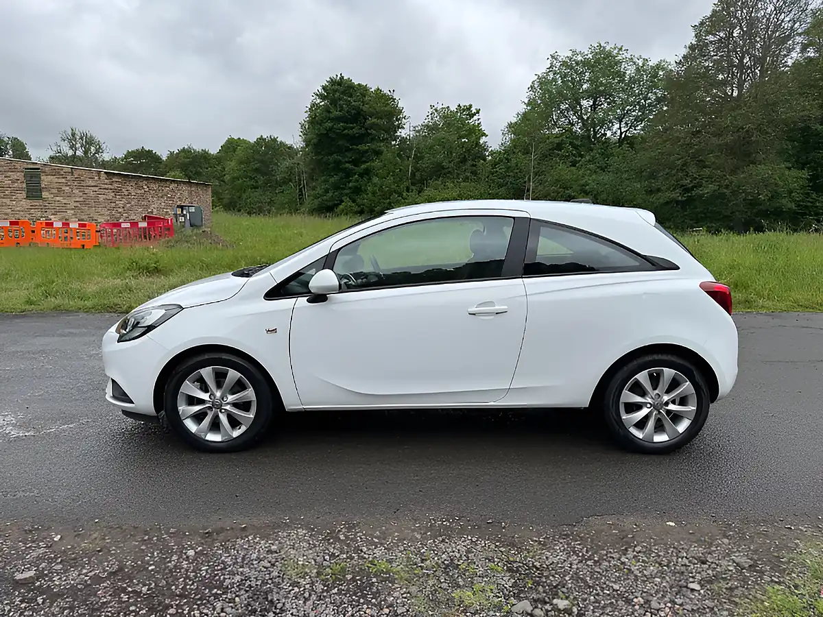 Used 2017 Vauxhall Corsa Energy White - Interior and Exterior details 5