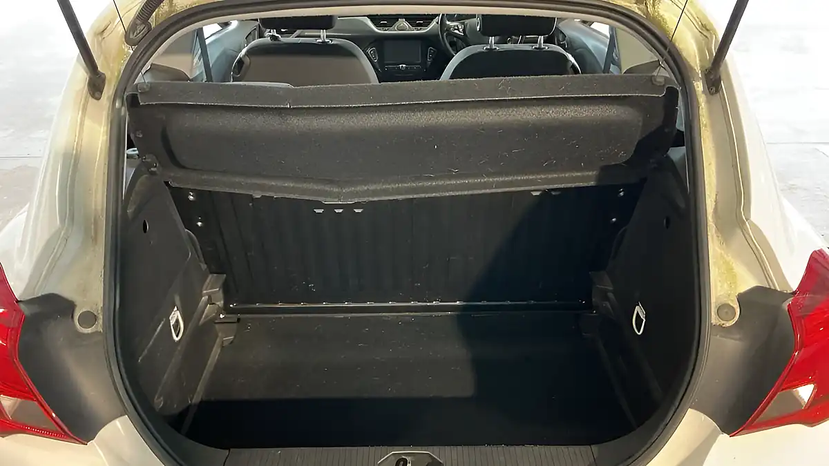 Used 2017 Vauxhall Corsa Energy White - Interior and Exterior details 15
