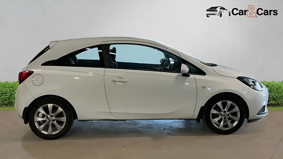 Used 2017 Vauxhall Corsa Energy White - Interior and Exterior details 5