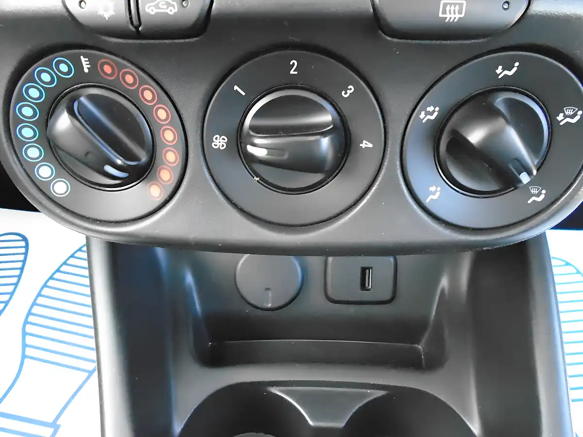 Used 2017 Vauxhall Corsa Energy White - Interior and Exterior details 15