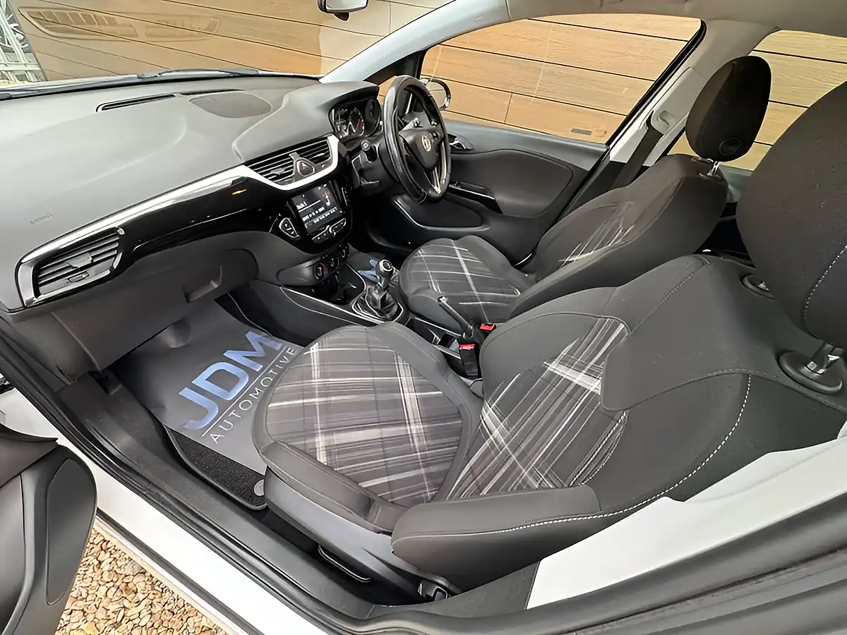 Used 2017 Vauxhall Corsa Limited Edition White - Interior and Exterior details 19