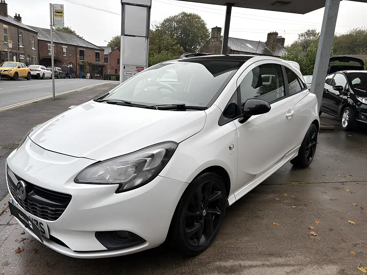 Used 2017 Vauxhall Corsa Limited Edition White - Interior and Exterior details 8