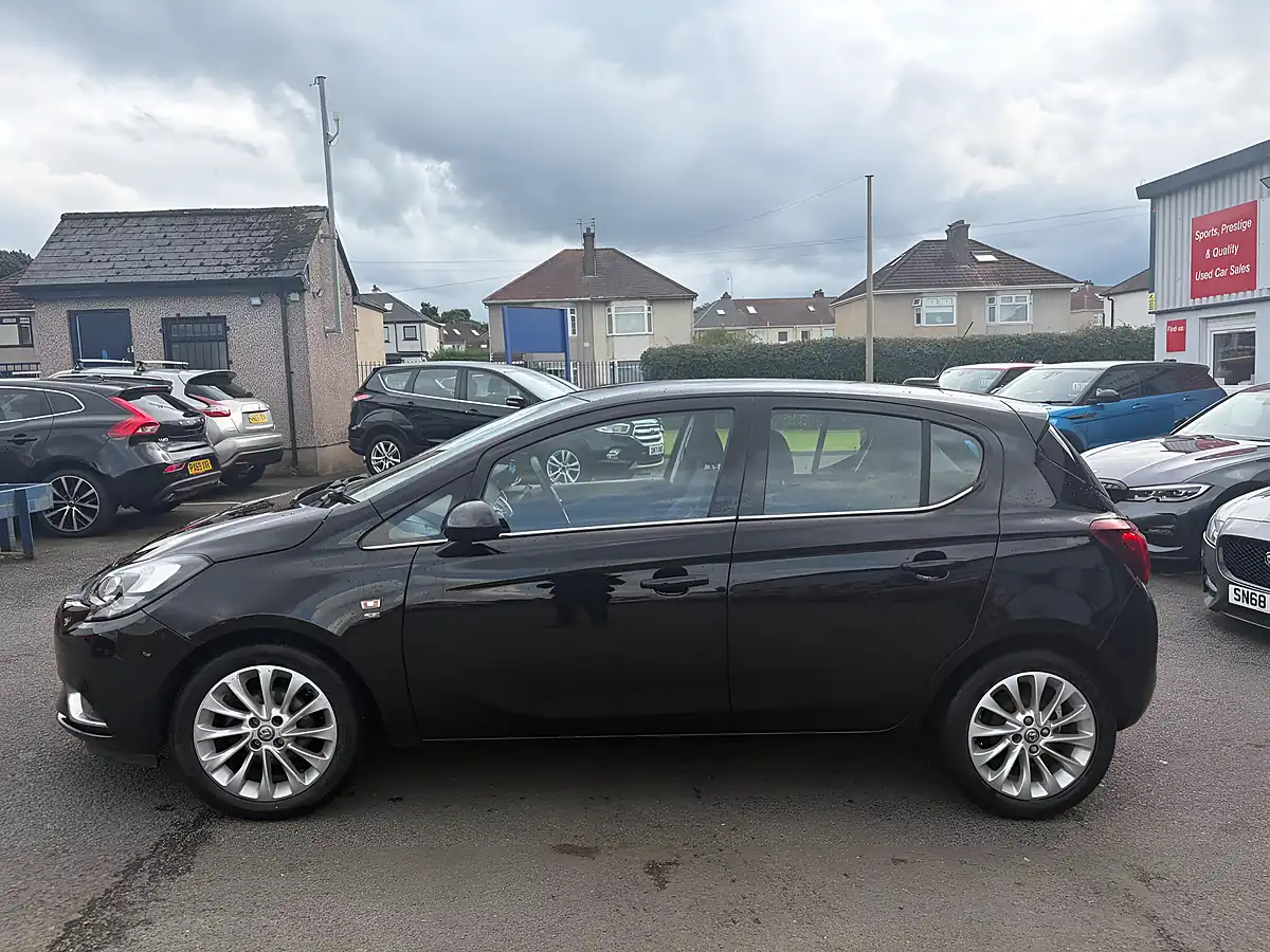 Used 2017 Vauxhall Corsa Se Black - Interior and Exterior details 7