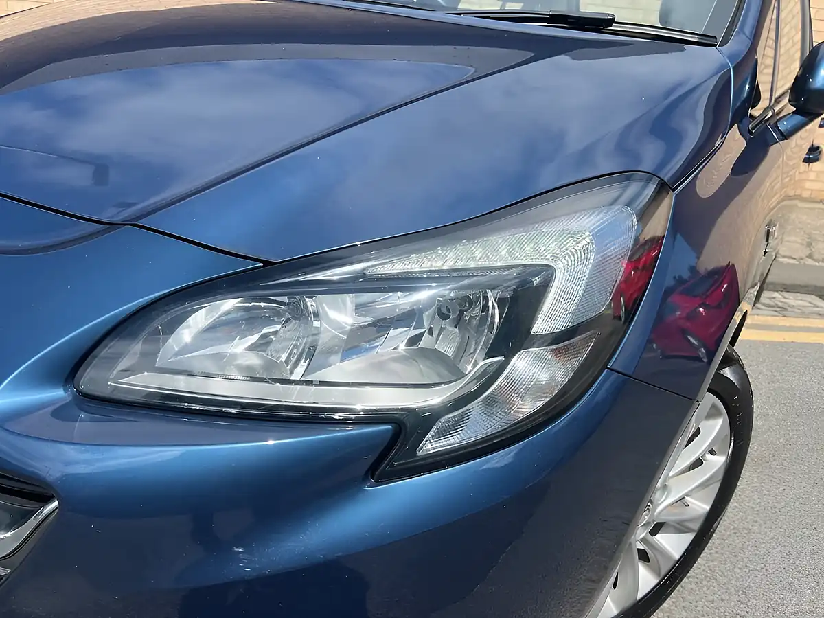 Used 2017 Vauxhall Corsa Se Blue - Interior and Exterior details 19