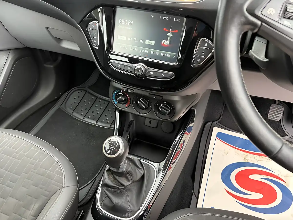 Used 2017 Vauxhall Corsa Se Grey - Interior and Exterior details 13