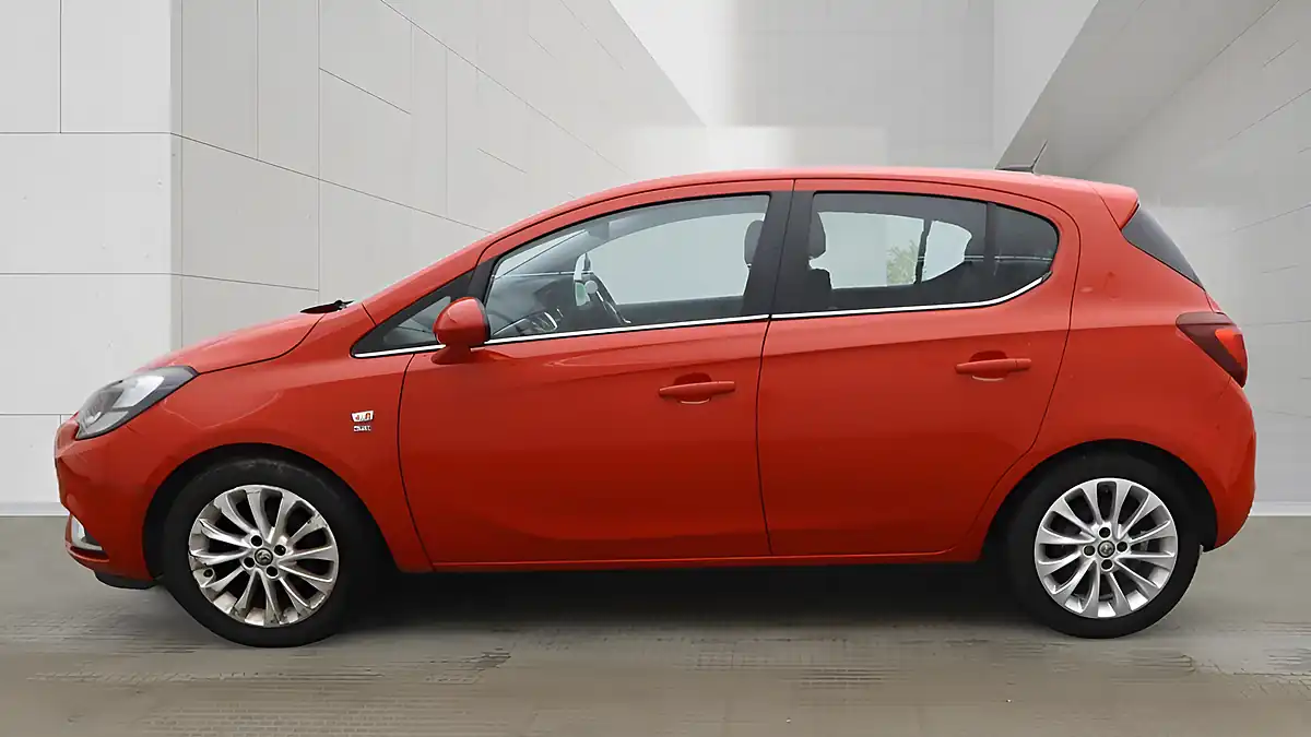 Used 2017 Vauxhall Corsa Se Red - Interior and Exterior details 6