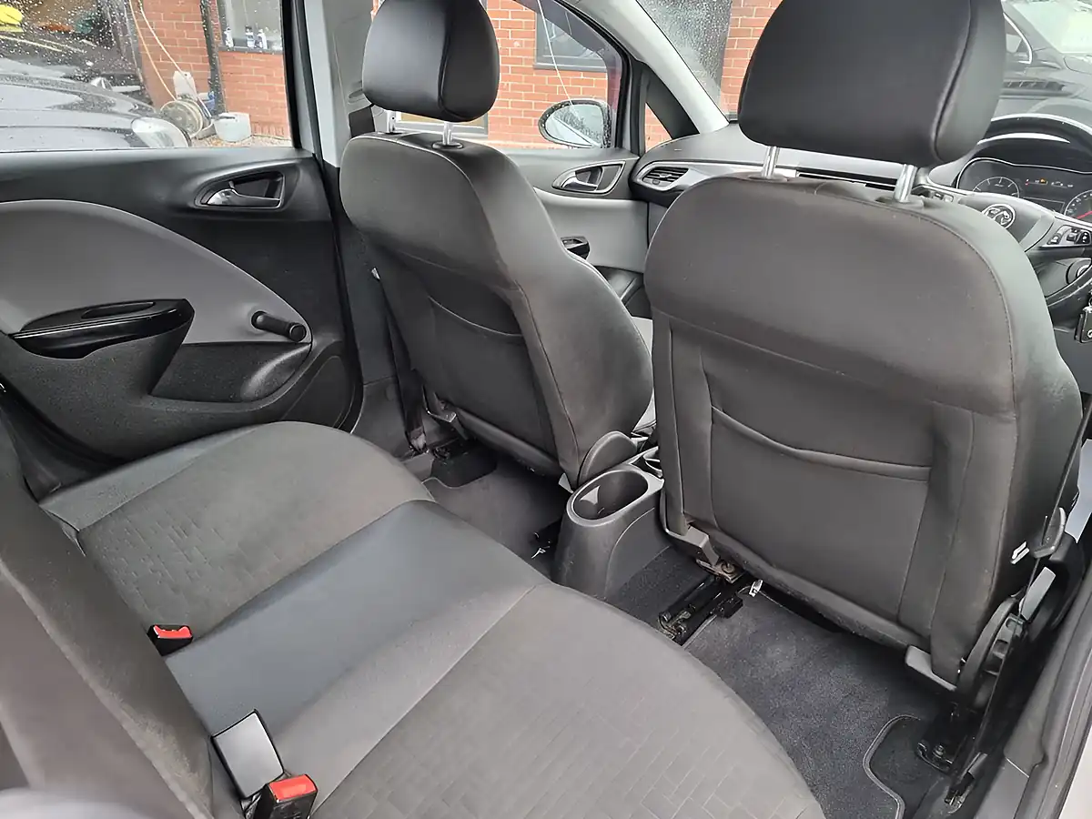 Used 2017 Vauxhall Corsa Se Silver - Interior and Exterior details 13