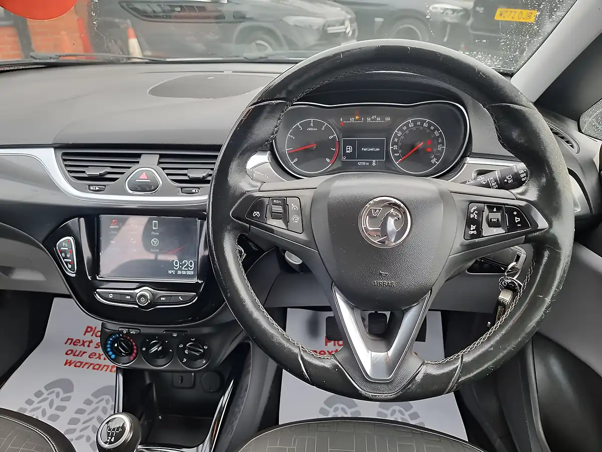 Used 2017 Vauxhall Corsa Se Silver - Interior and Exterior details 8