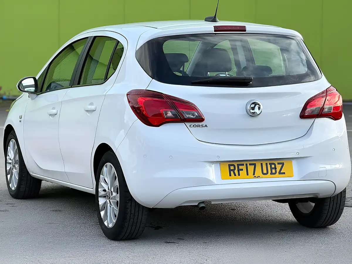 Used 2017 Vauxhall Corsa Se White - Interior and Exterior details 5
