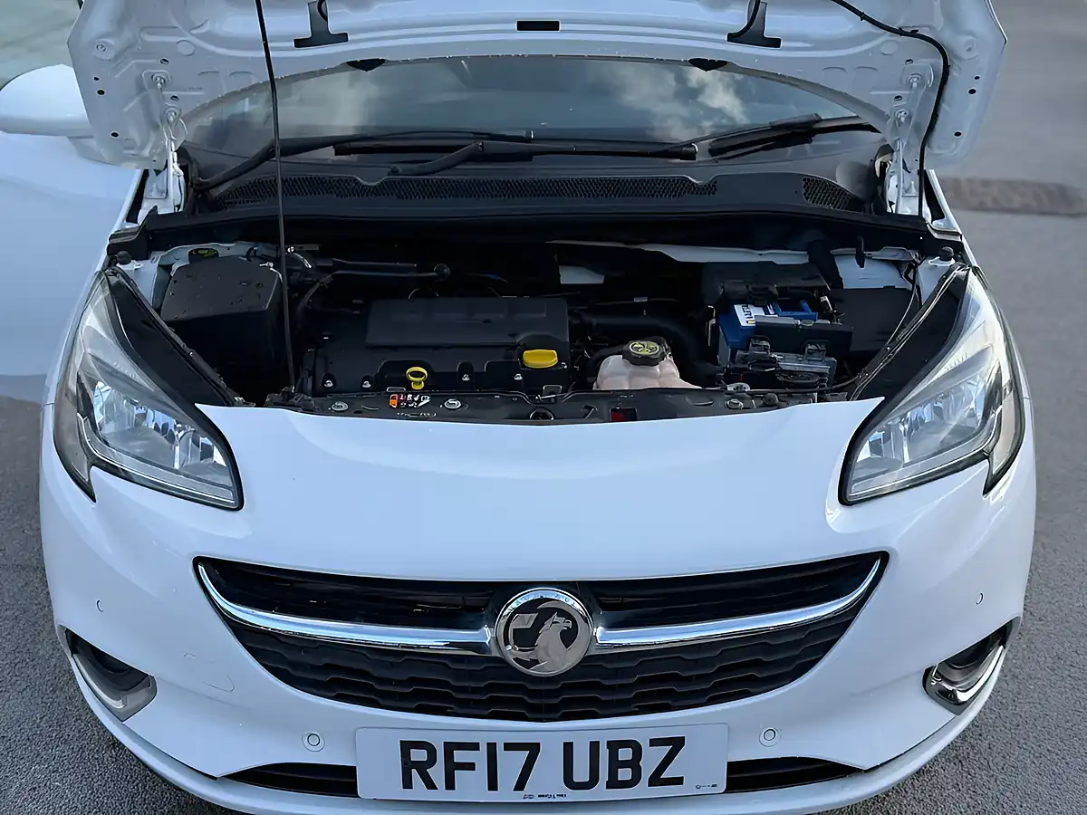 Used 2017 Vauxhall Corsa Se White - Interior and Exterior details 9