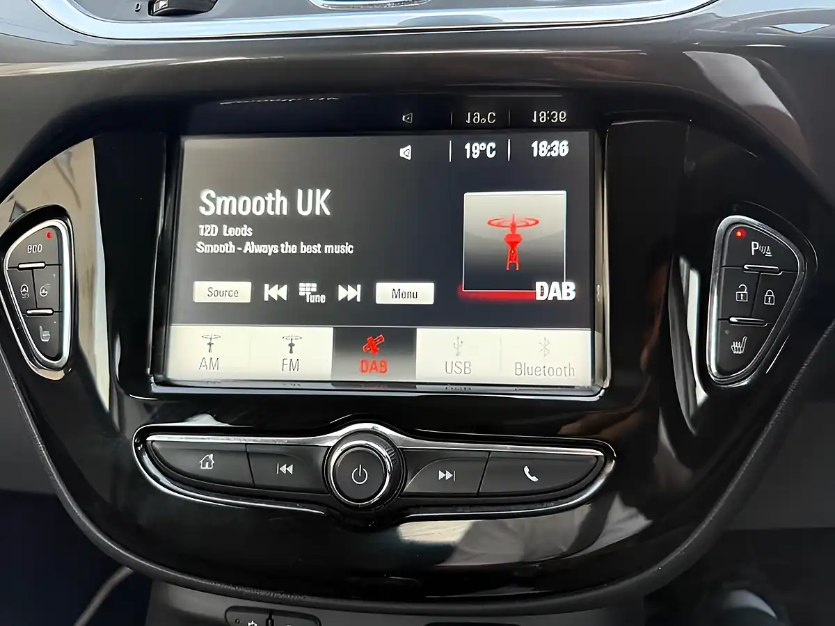 Used 2017 Vauxhall Corsa Se White - Interior and Exterior details 15