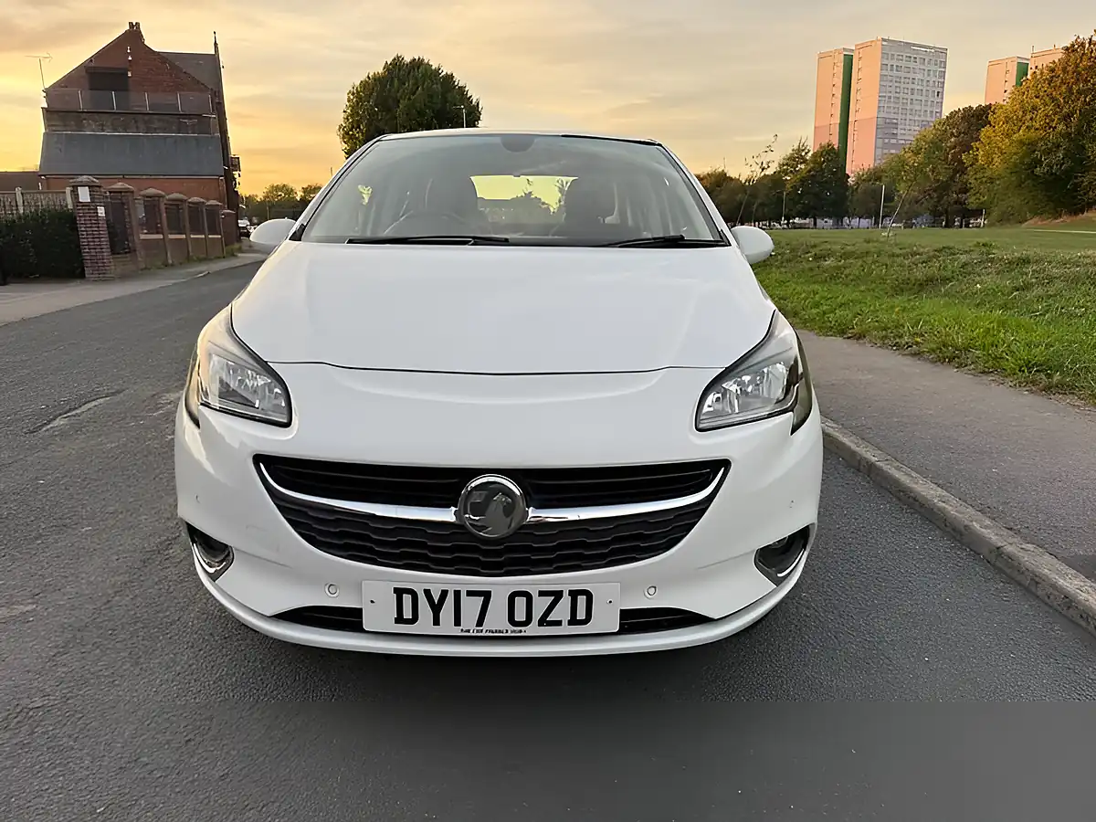 Used 2017 Vauxhall Corsa Se White - Interior and Exterior details 7