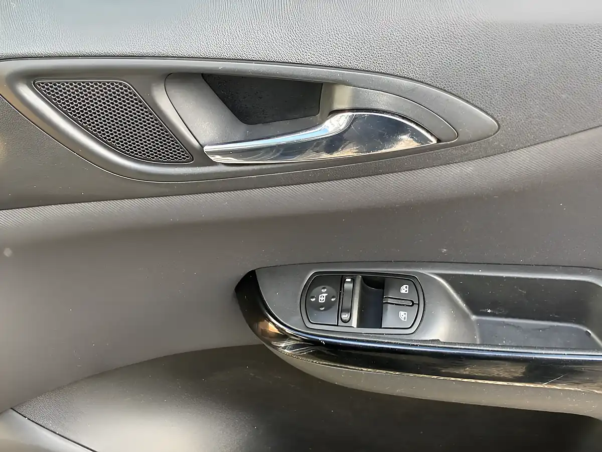 Used 2017 Vauxhall Corsa Sri Black - Interior and Exterior details 12