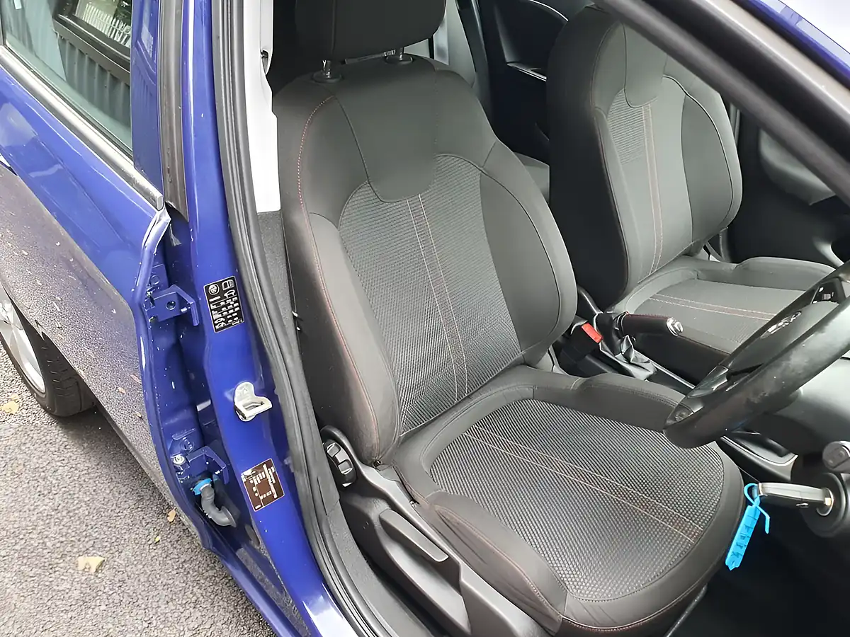Used 2017 Vauxhall Corsa Sri Blue - Interior and Exterior details 11