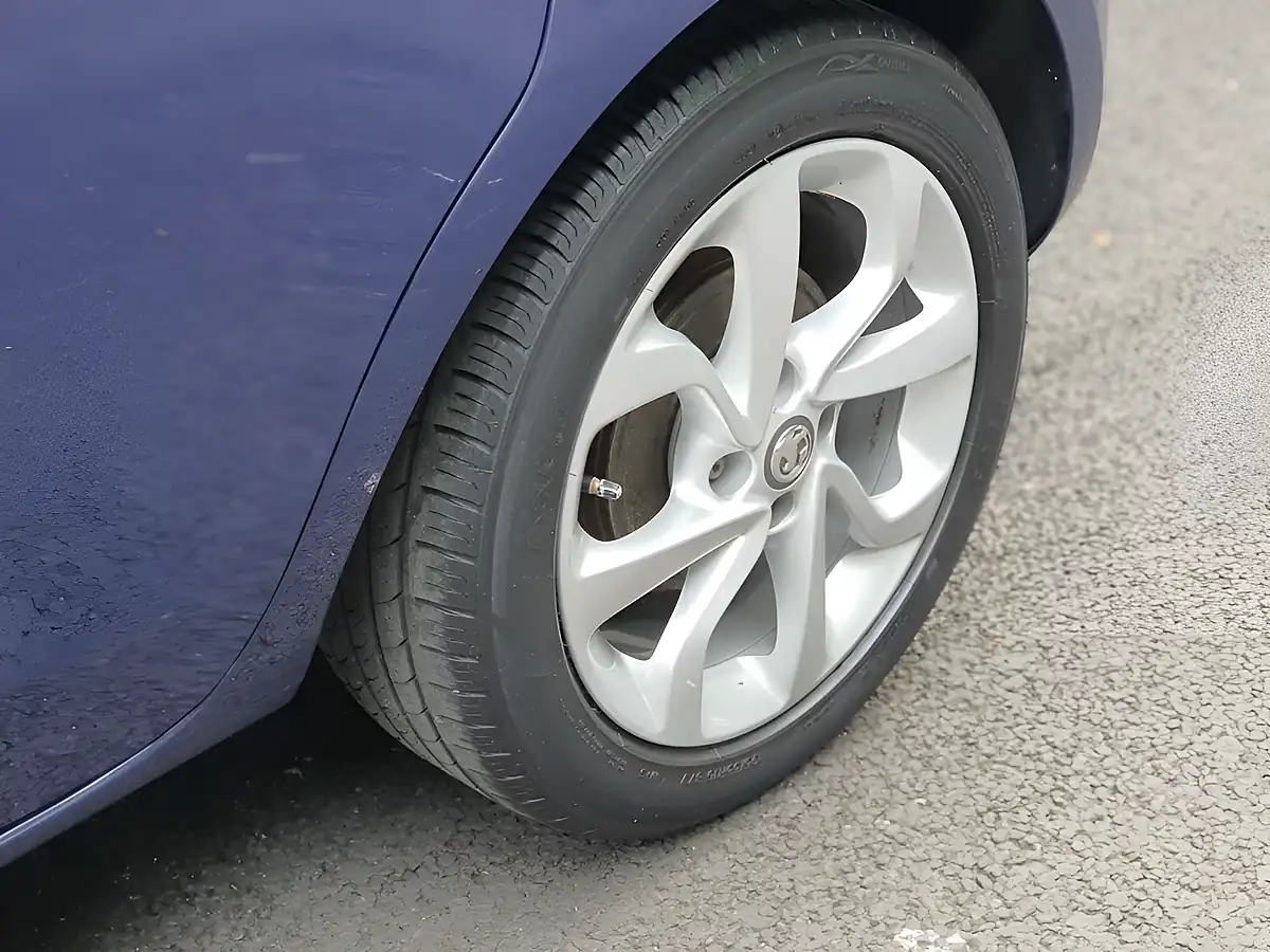 Used 2017 Vauxhall Corsa Sri Blue - Interior and Exterior details 9